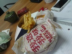 牛肉皇堡