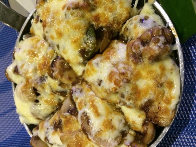 肉酱芝士蘑菇