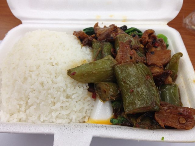 香辣回锅肉饭