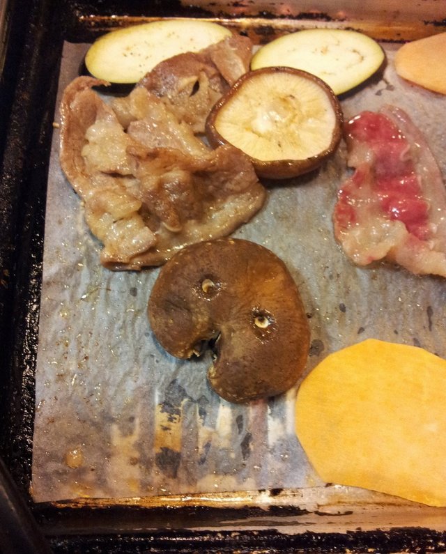 纸上烤肉