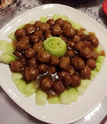 菜心溜丸子