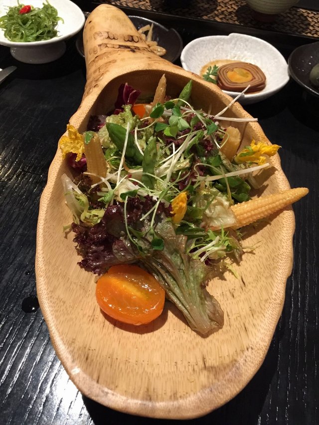 200岁油醋汁沙拉