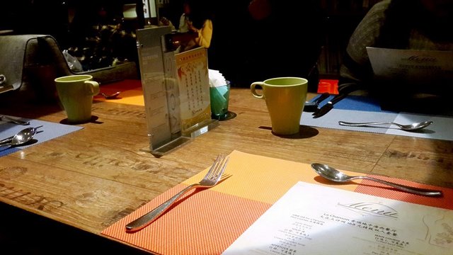 餐桌布置