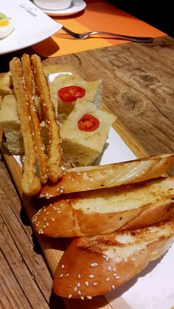 餐前面包