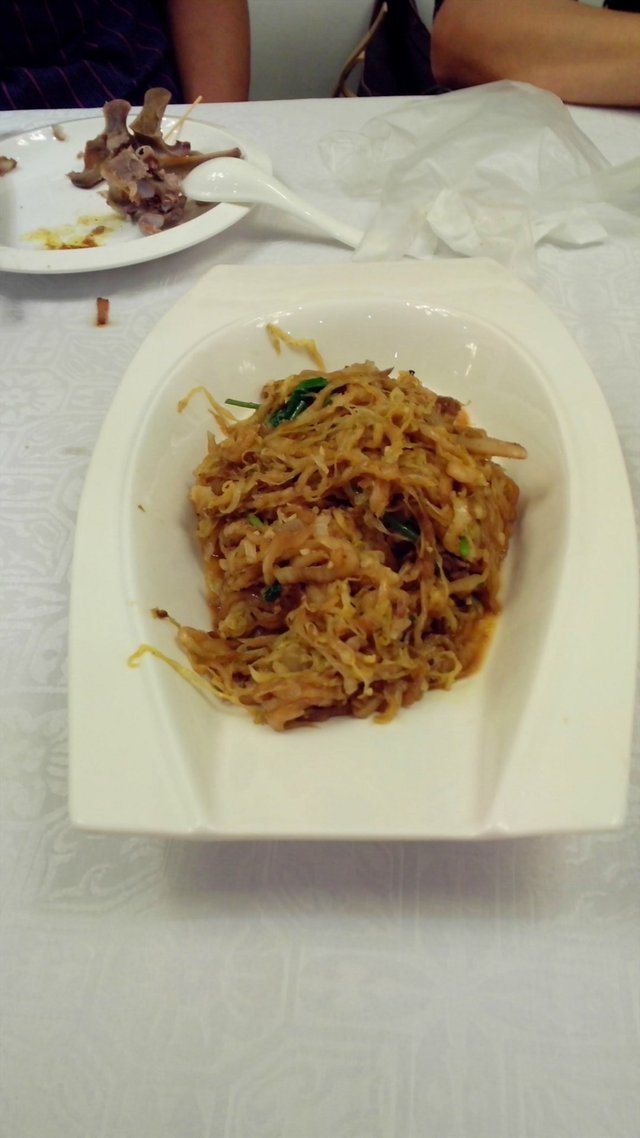 酸菜炒月牙骨