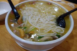 二十碟过桥米线