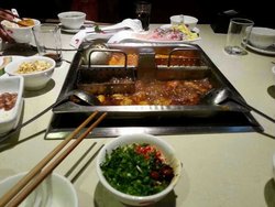番茄鸳鸯锅