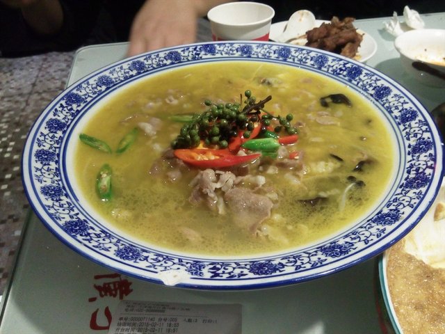 酸汤小肥羊