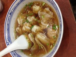 价格实惠，味道不错，馅也蛮大的。