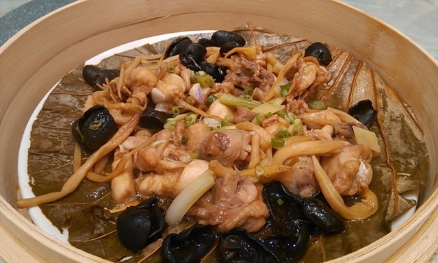 荷叶蒸清远鸡