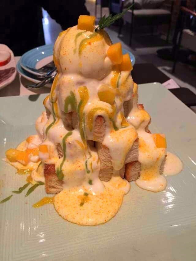 鲜芒吐司金字塔