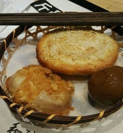 蟹壳黄卤蛋