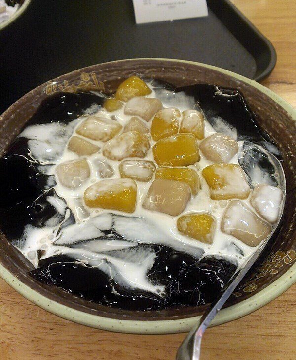 鮮芋仙招牌