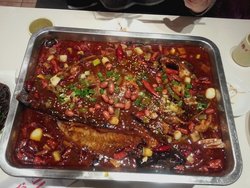 香辣烤清江鱼