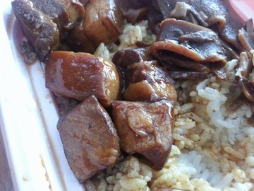 招牌卤肉饭
