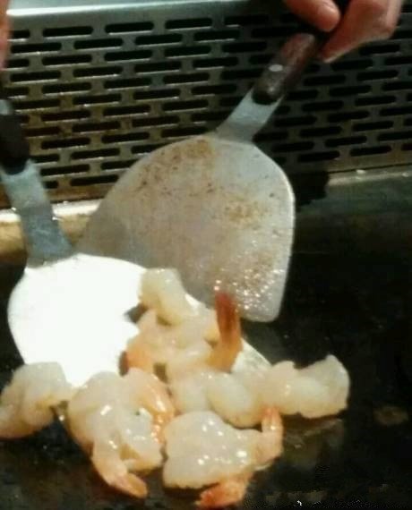 蒜香河虾