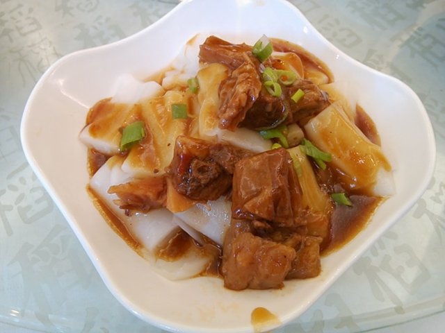 柱候牛腩蒸腸粉