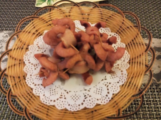咸肉香肠卷