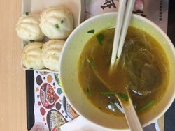 牛肉粉丝汤