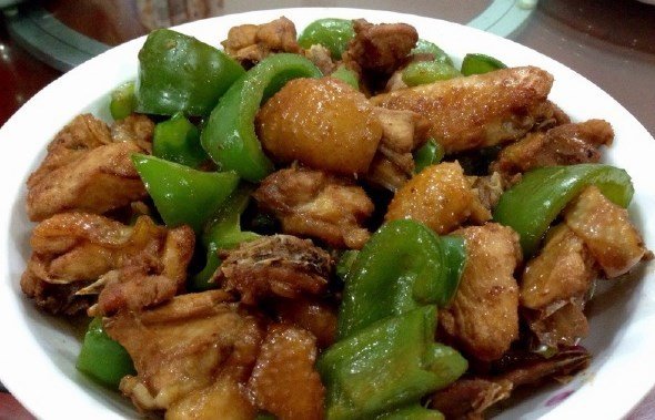 青椒炒鸡肉