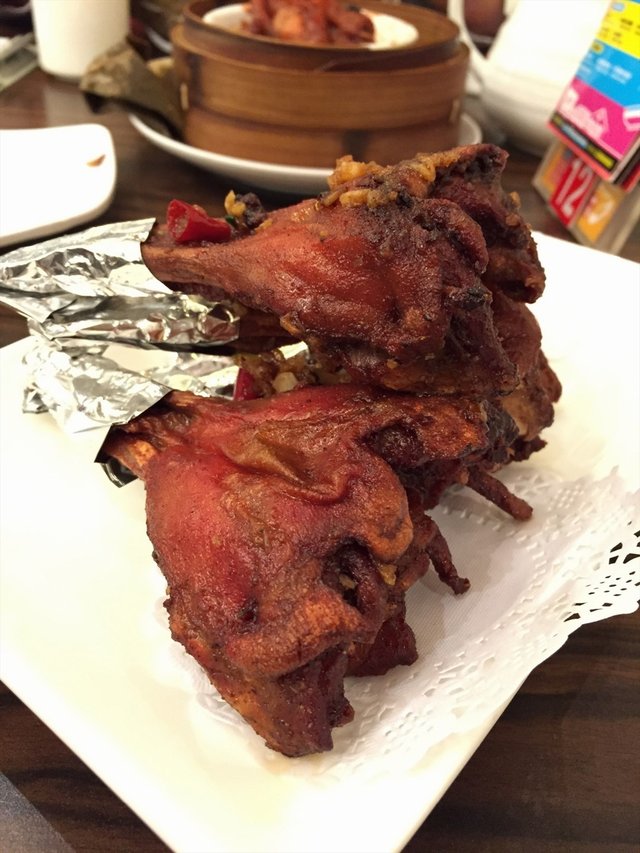 美极鸭下巴