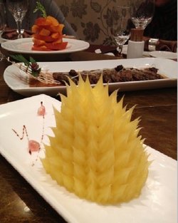 菠萝色拉