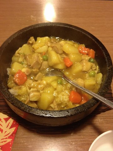 咖喱鸡肉石锅拌饭