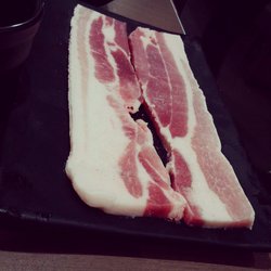 五花猪排骨肉