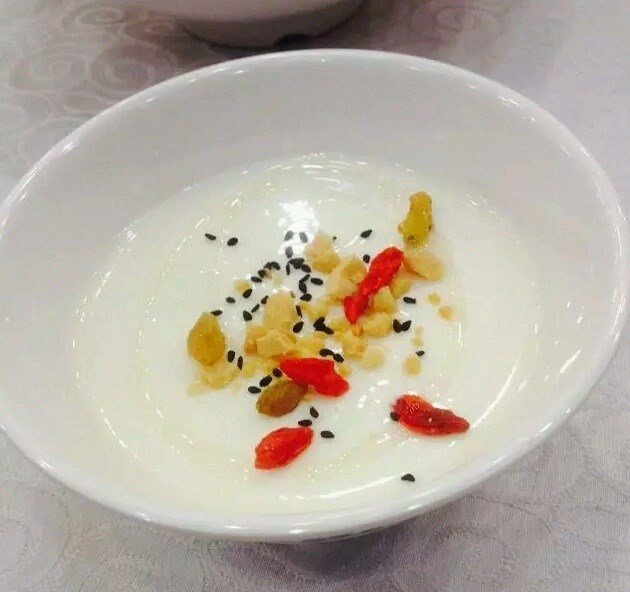 酸奶