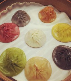 八色小笼