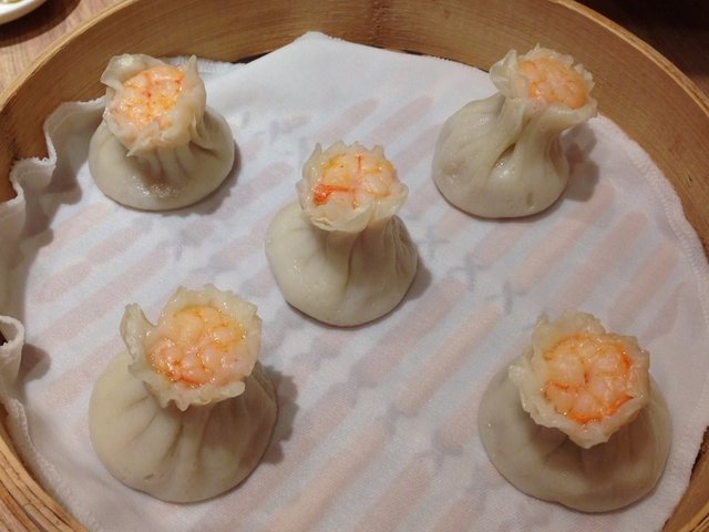 鲜虾小笼包