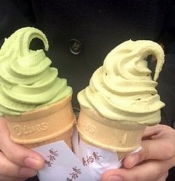 圆筒冰淇淋