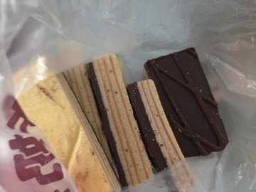 西番尼