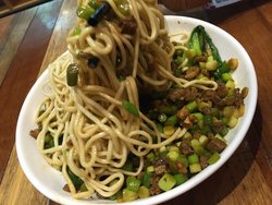 牛肉炒拉面