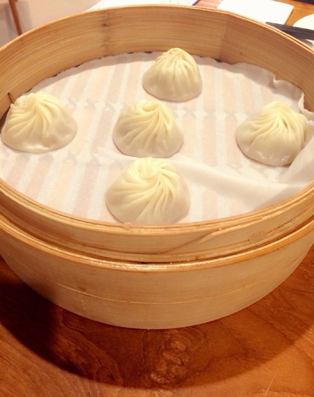 鲜肉小笼包