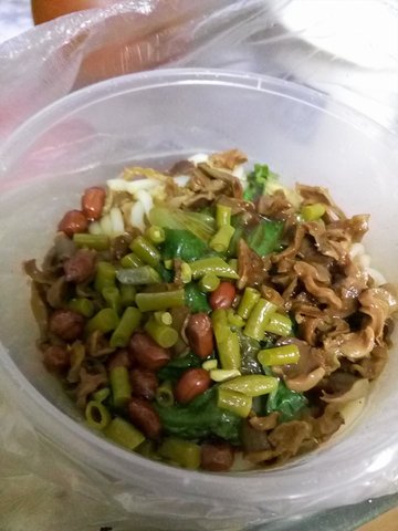 酸豆角米粉