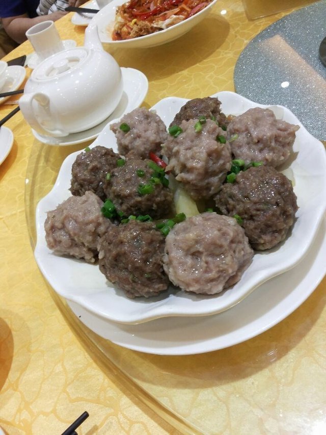 好大颗牛肉猪肉丸