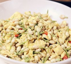 茉莉花炒鸡蛋