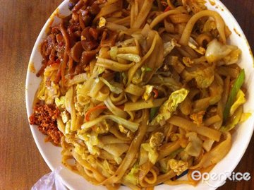 鸡蛋炒河粉