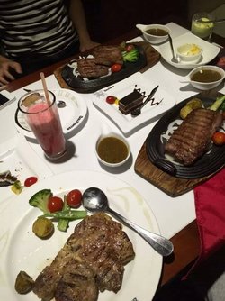 菲力牛排