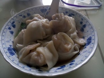 蛋黄鲜肉馄饨