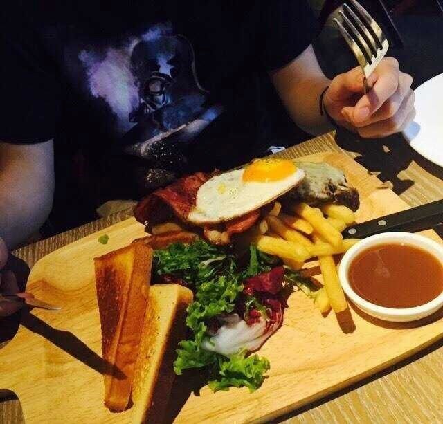 肉食动物早午餐