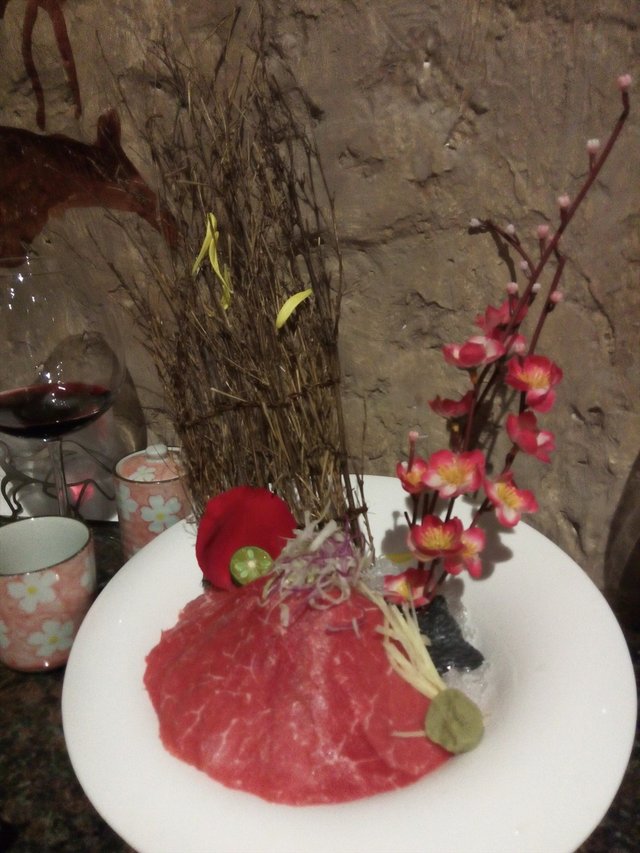 牛肉刺身