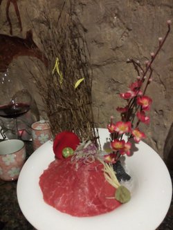 牛肉刺身
