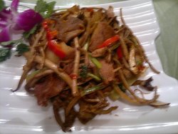 茶树菇五花肉