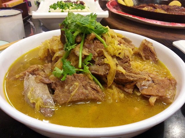 炖酸菜