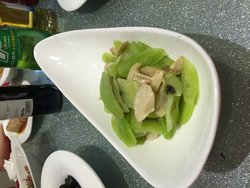 莴笋拌杏鲍菇  25元