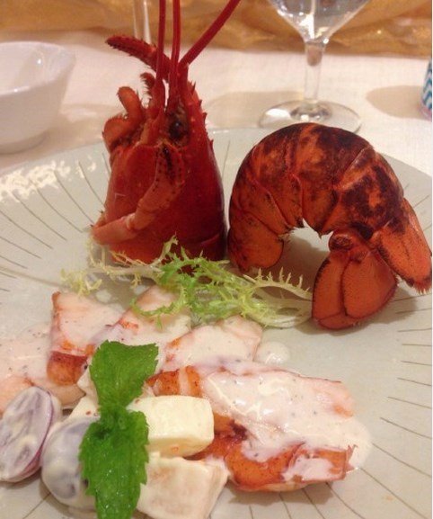冻龙虾鲜果沙律