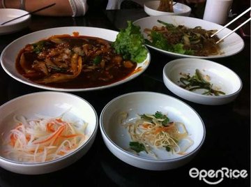 炒五花肉，炒粉丝