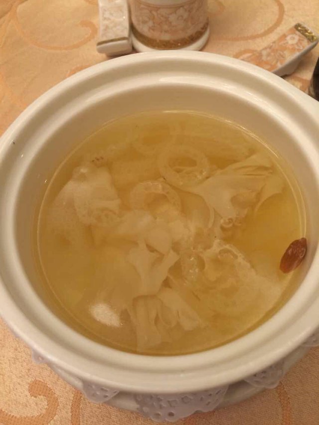 松茸绣球菌